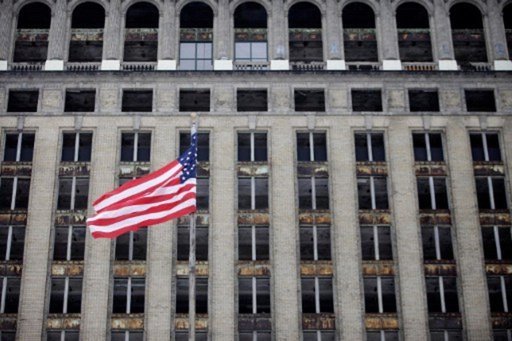 الاحتياطي-الفيدرالي-يبقي-الفائدة-دون-تغيير-وسط-مخاطر-التضخم