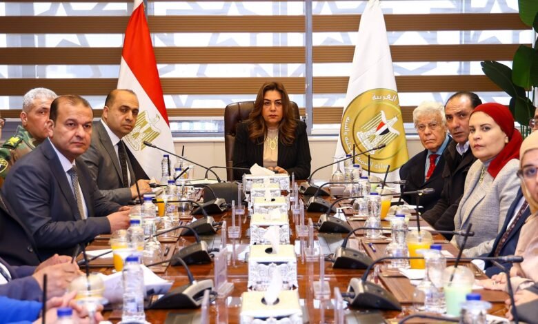 “التنمية-المحلية-والبيئة”-توافق-على-قرارات-لمزاولة-أنشطة-إدارة-المخلفات