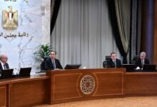 رئيس-الوزراء-يترأس-اجتماع-لجنة-إدارة-الأزمات-المركزية