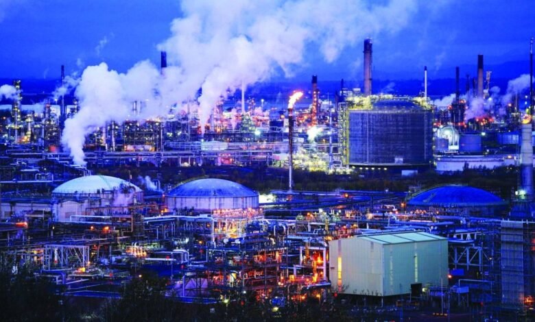 الصين-تضع-خطة-لتطوير-قطاع-البتروكيماويات
