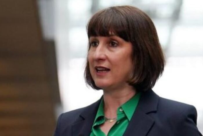 ريفز:-تعامل-واشنطن-مع-الحرب-يضغط-على-الاقتصاد-العالمي